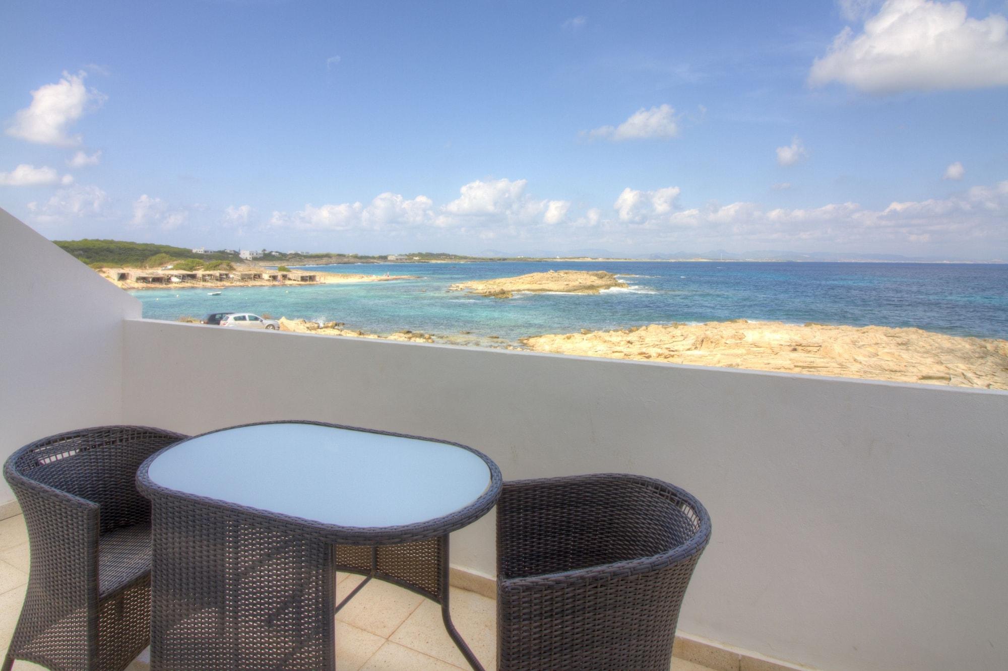 Hotel Roca Bella Es Pujols Ngoại thất bức ảnh